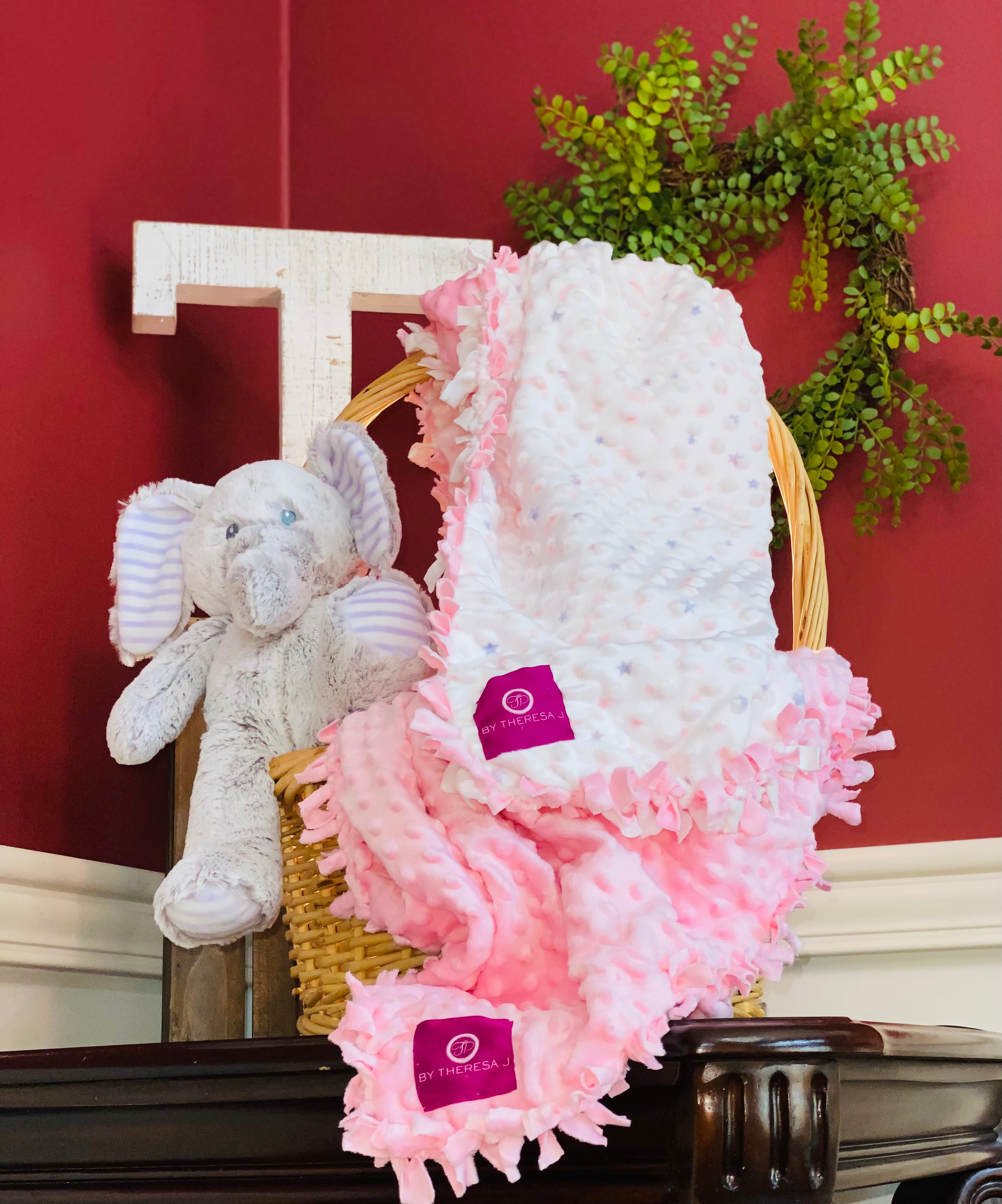 Custom made! Handmade Baby Blanket (Pink/ White)